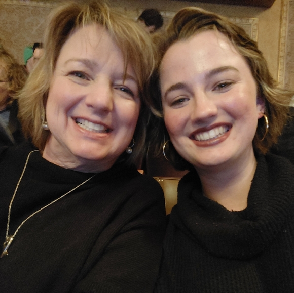 Meet your Posher, Caroline - Picture 1 of 1